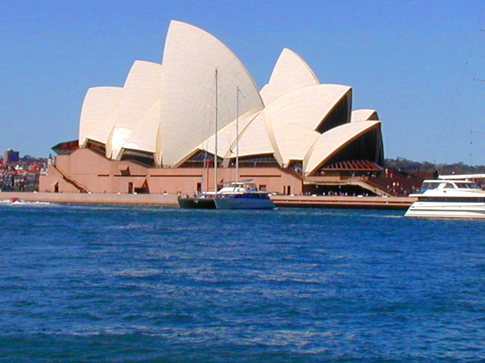 OperaHouse.jpg (396547 byte)